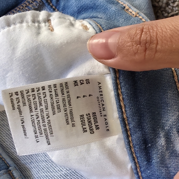 American Eagle Distressed Women Jeans, Hight Waisted, Skinny And Sexy. Casual - Picture 2 of 4